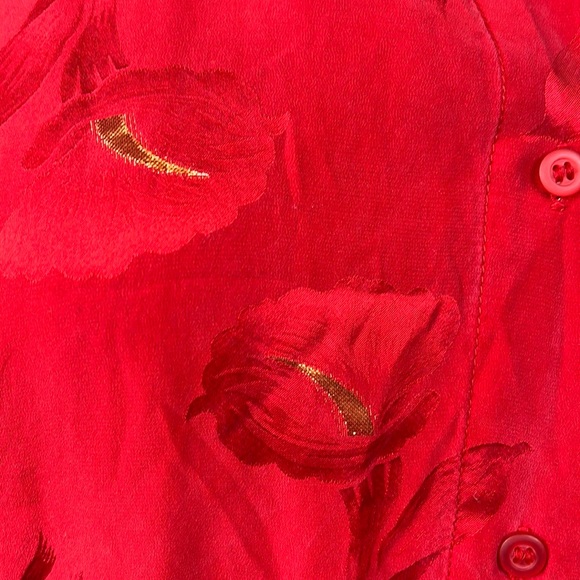 Beautiful Red silk vintage top - Picture 9 of 9